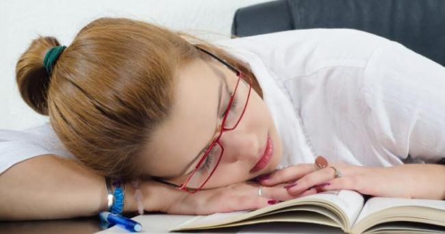 研究指出，只要睡45分钟，就可以提升学习和记忆力达5倍之多。